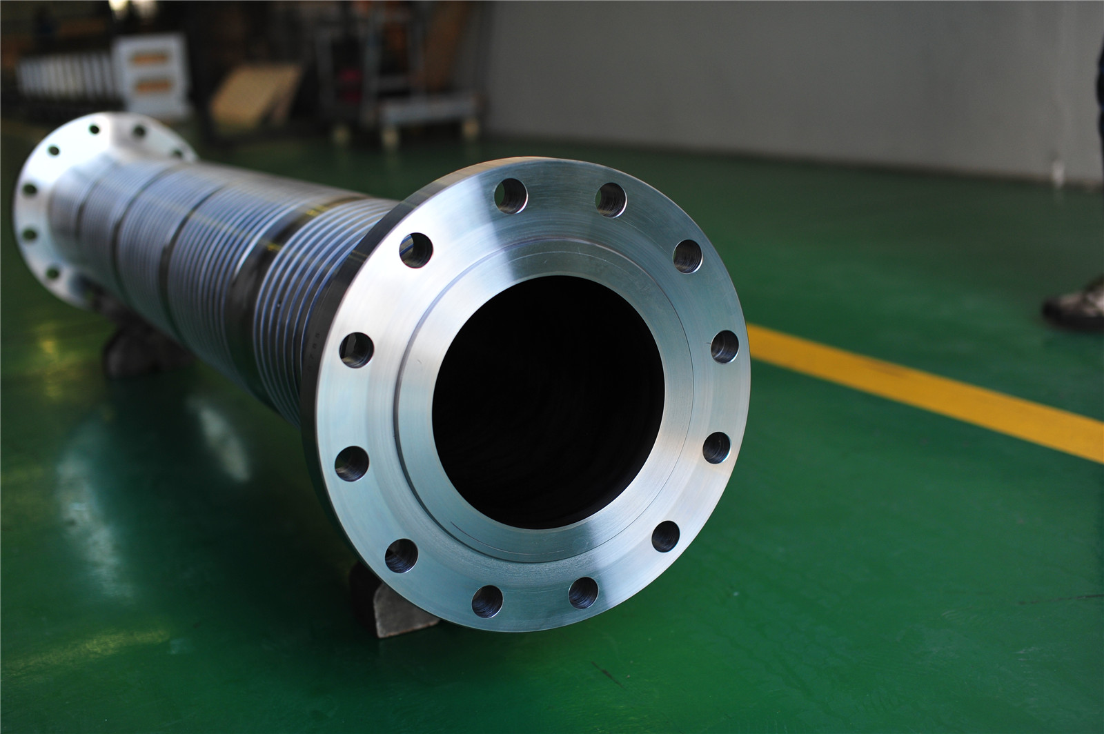 Covid-19, ကနေသို့မဟုတ်၎င်းနှင့်အတူနေထိုင်ပါ!